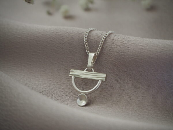 Zilveren Ketting – Geometrisch Design met Textuur